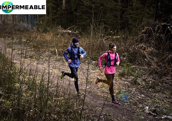 chaqueta impermeable trail running mujer